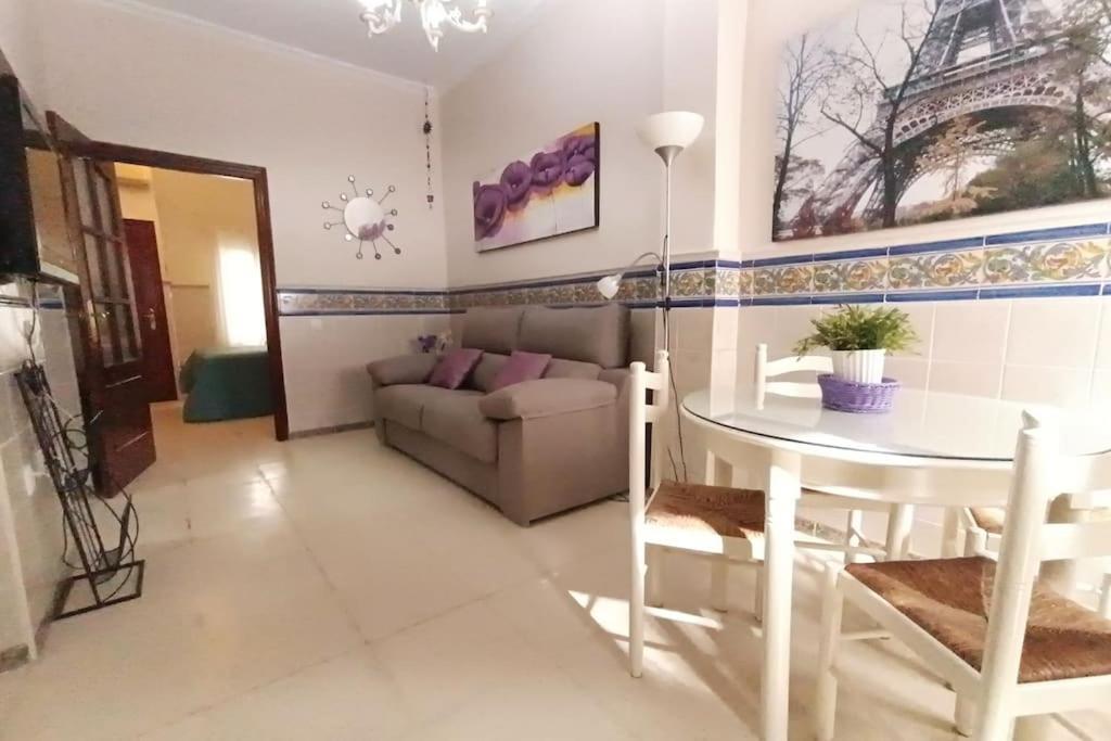 Tipico Y Pintoresco Patio De Vecinos, Con Encanto Sevilla Eksteriør bilde