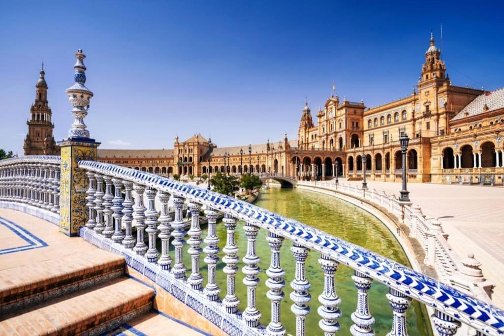 Tipico Y Pintoresco Patio De Vecinos, Con Encanto Sevilla Eksteriør bilde