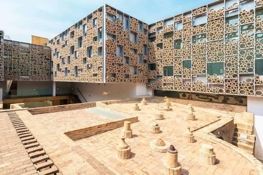 Tipico Y Pintoresco Patio De Vecinos, Con Encanto Sevilla Eksteriør bilde