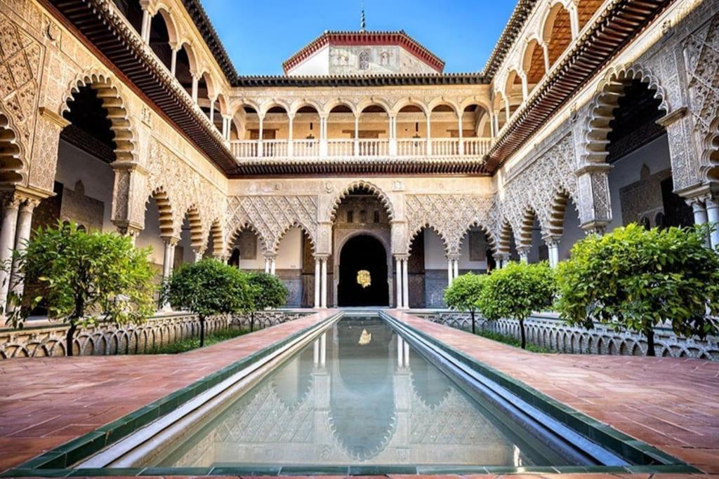 Tipico Y Pintoresco Patio De Vecinos, Con Encanto Sevilla Eksteriør bilde